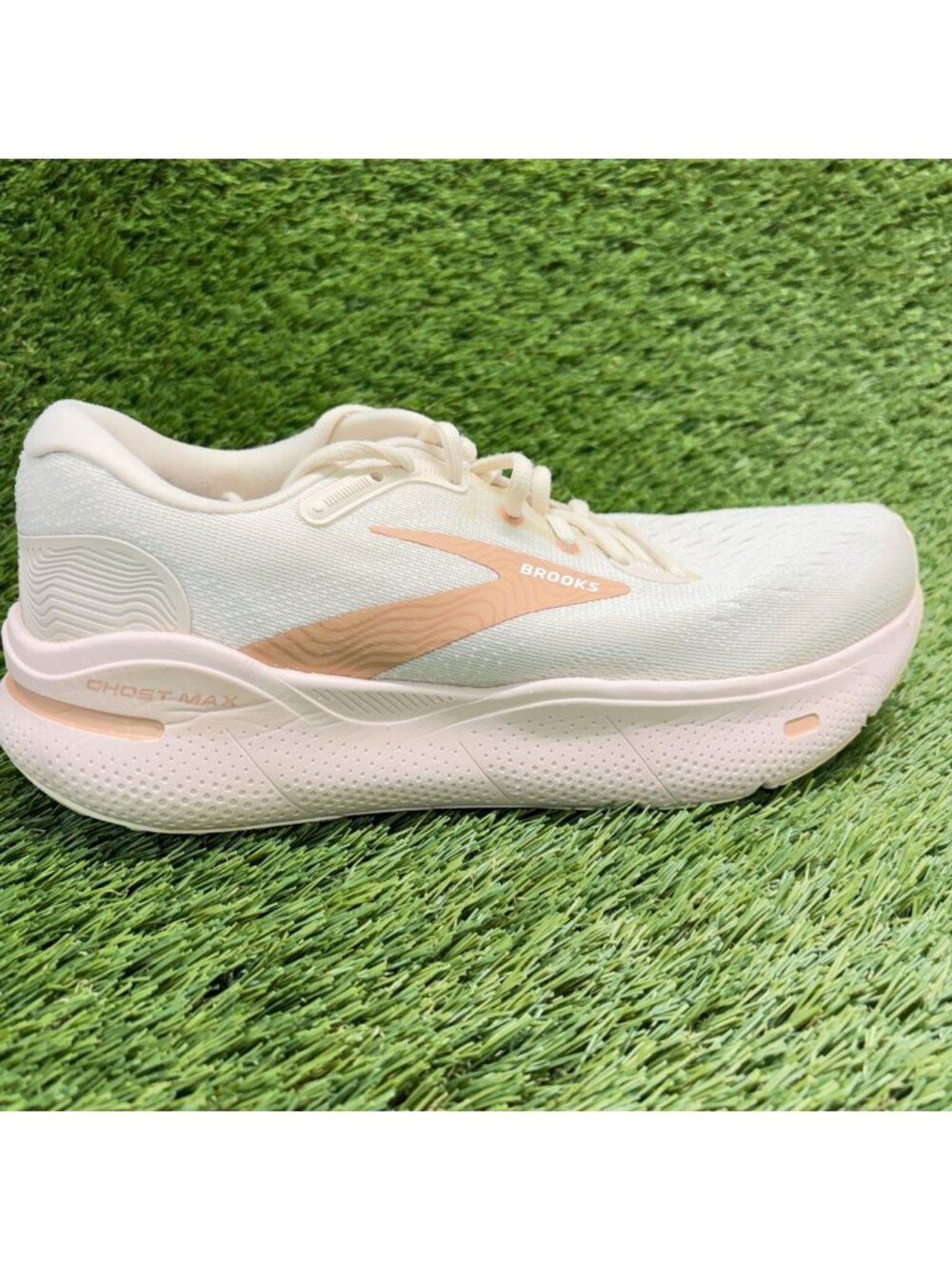 Brooks Ghost Max Womens Size 9.5 Pink Beige Athletic Running Shoes Sneakers